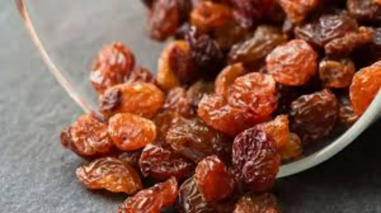 Mangiare uvetta: i benefici che non ti aspetti